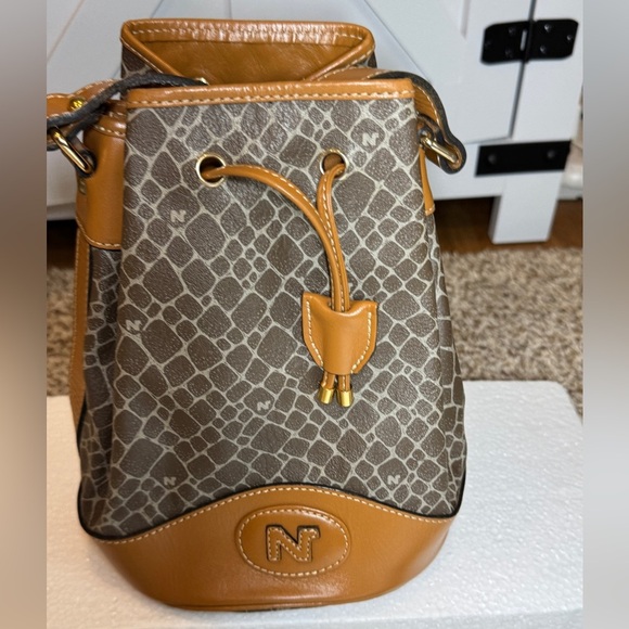 Nina Ricci Tan and Brown Patterned Bucket Bag - Picture 3 of 10